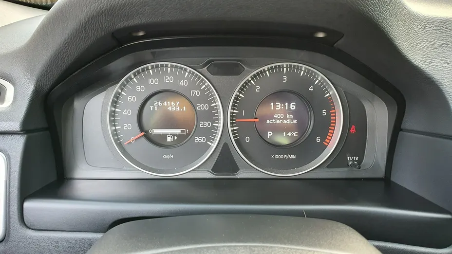 VOLVO S80 -