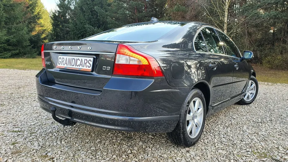 VOLVO S80 -