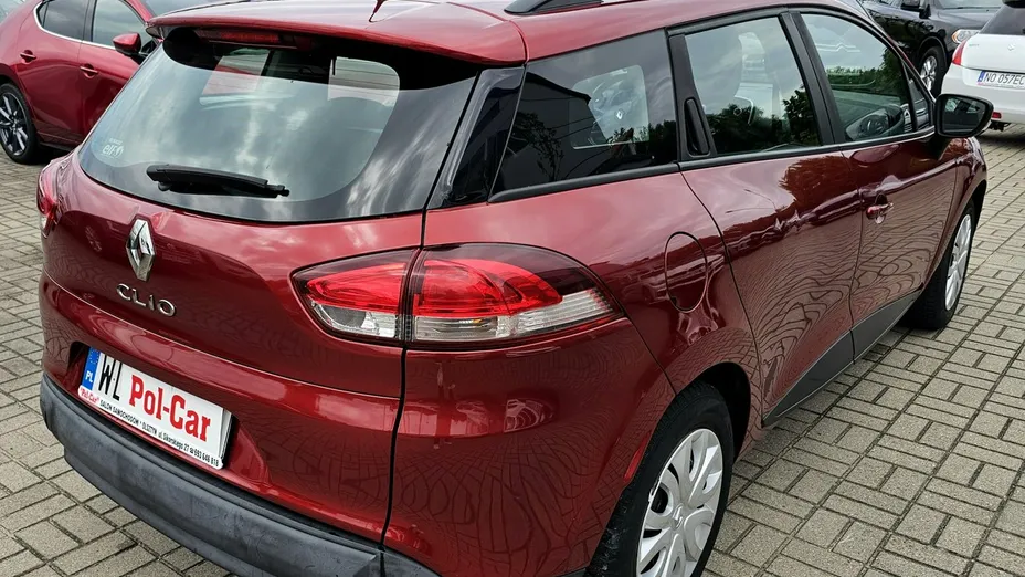 RENAULT Clio -