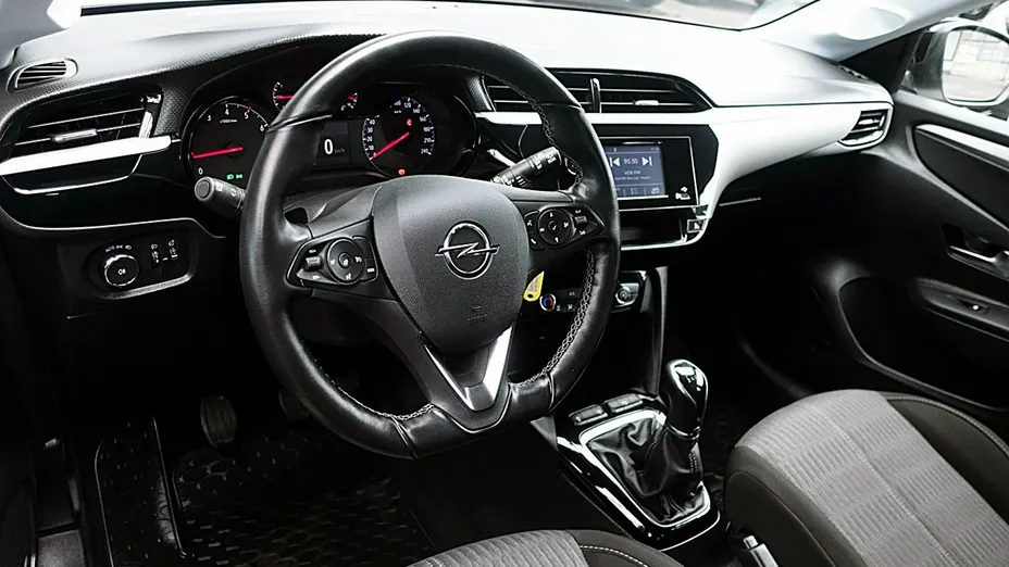 OPEL Corsa -