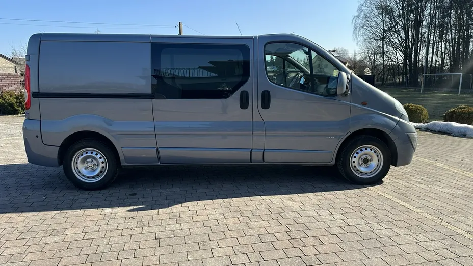 OPEL Vivaro -