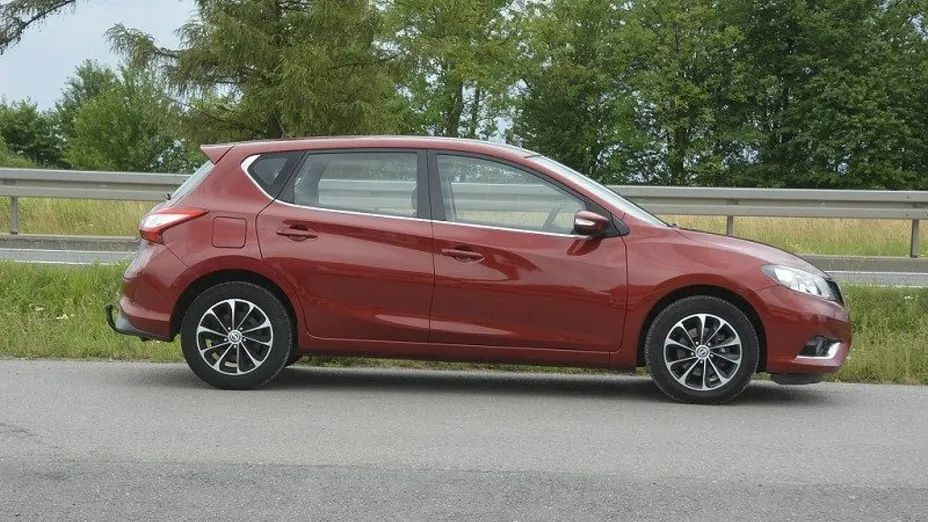 NISSAN Pulsar -