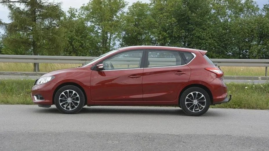 NISSAN Pulsar -