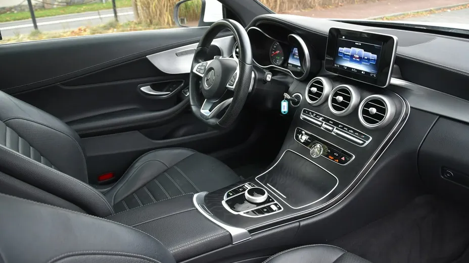 MERCEDES-BENZ C Klasa -