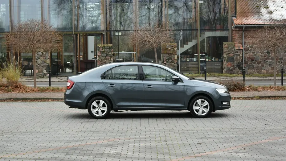 SKODA Rapid -