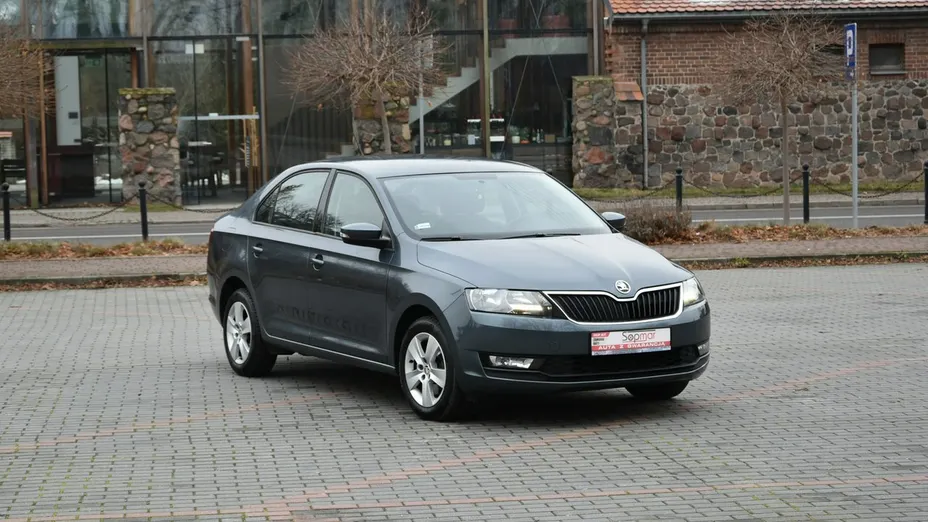 SKODA Rapid -