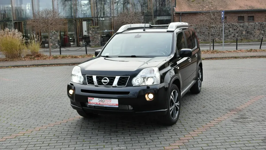NISSAN X-Trail -