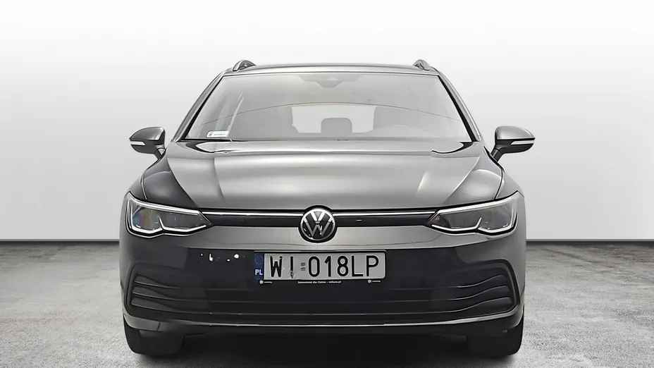 VOLKSWAGEN Golf -