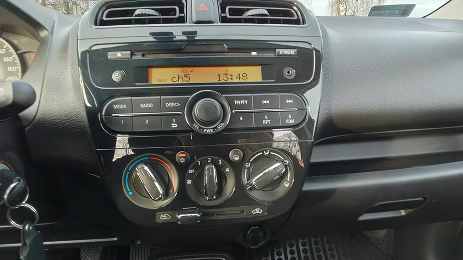 MITSUBISHI Space Star -