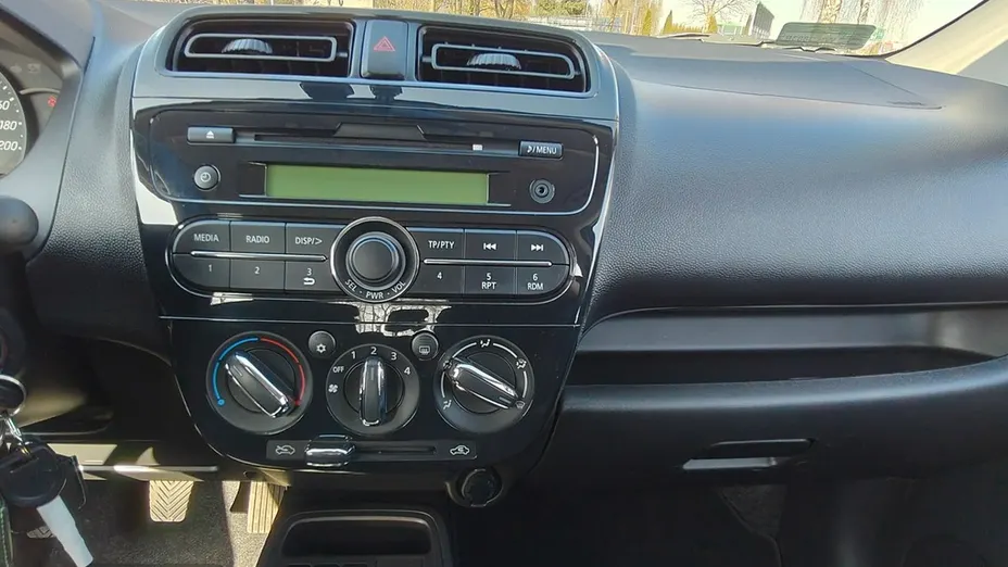 MITSUBISHI Space Star -