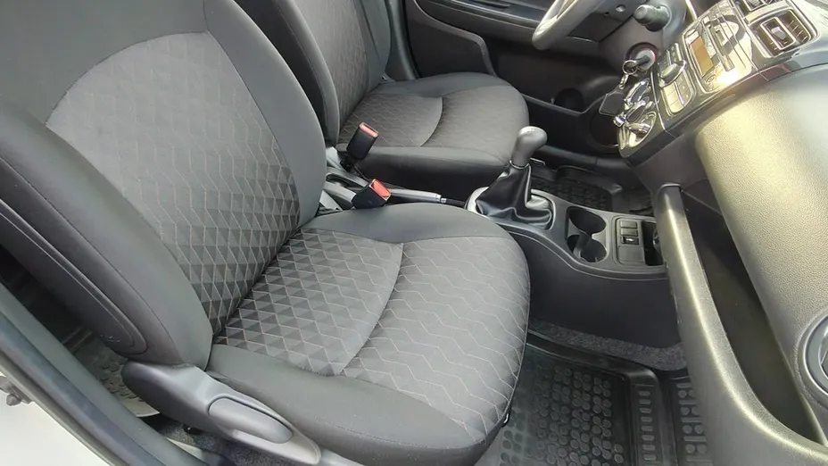 MITSUBISHI Space Star -