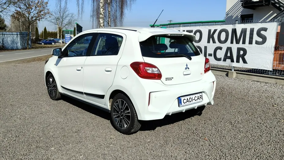 MITSUBISHI Space Star -