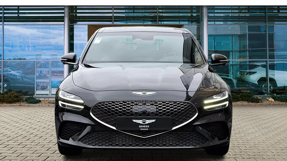 Genesis G70 -