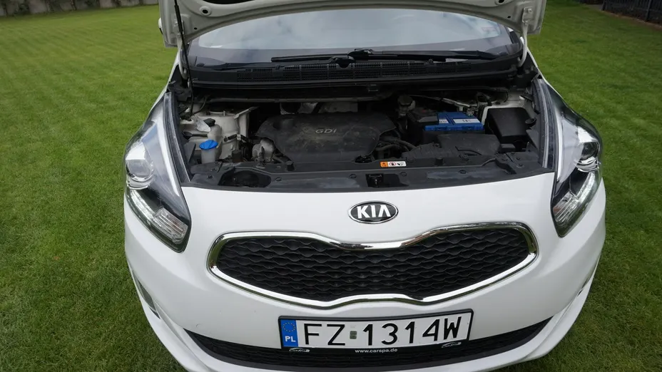 KIA Carens -
