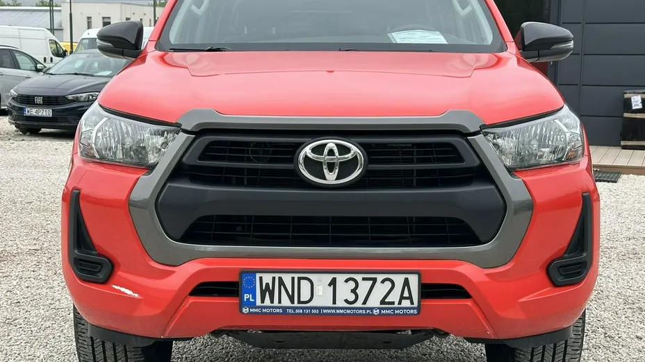 TOYOTA HiLux -