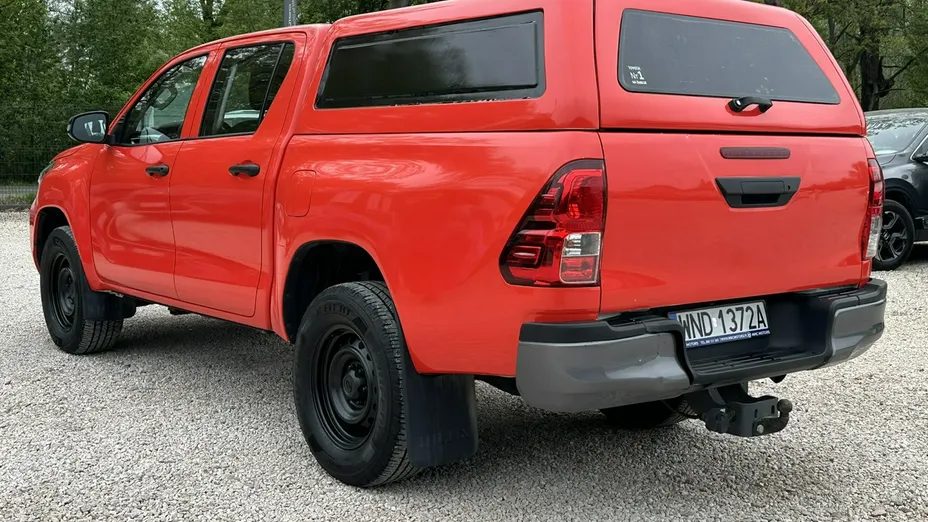 TOYOTA HiLux -