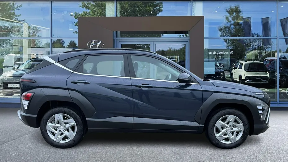 HYUNDAI Kona -