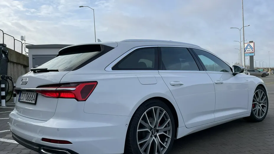 AUDI A6 Avant -