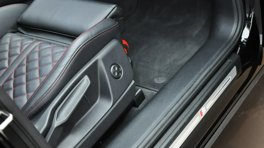 AUDI Q5 Q5 40 TDI mHEV Quattro S Line S tronic