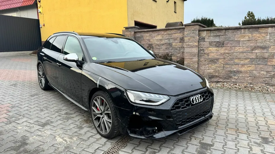 AUDI S4 Avant -