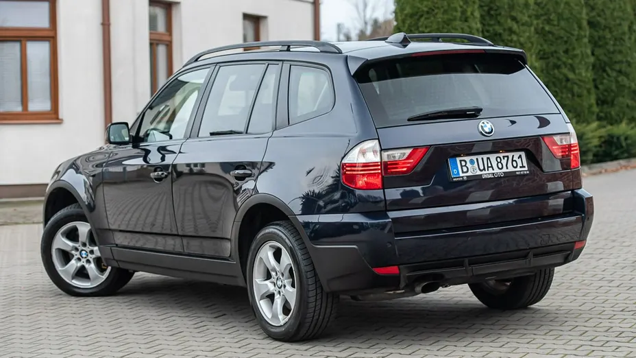 BMW X3 -
