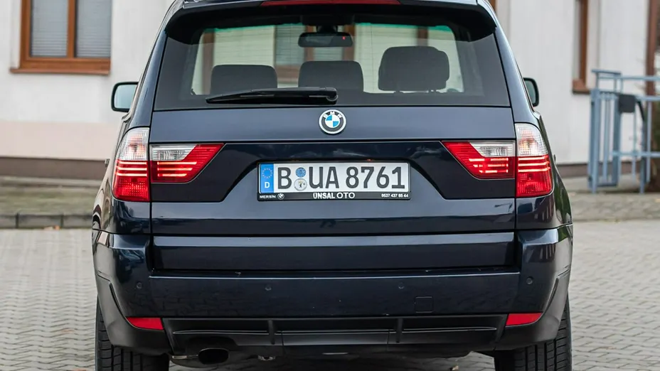 BMW X3 -
