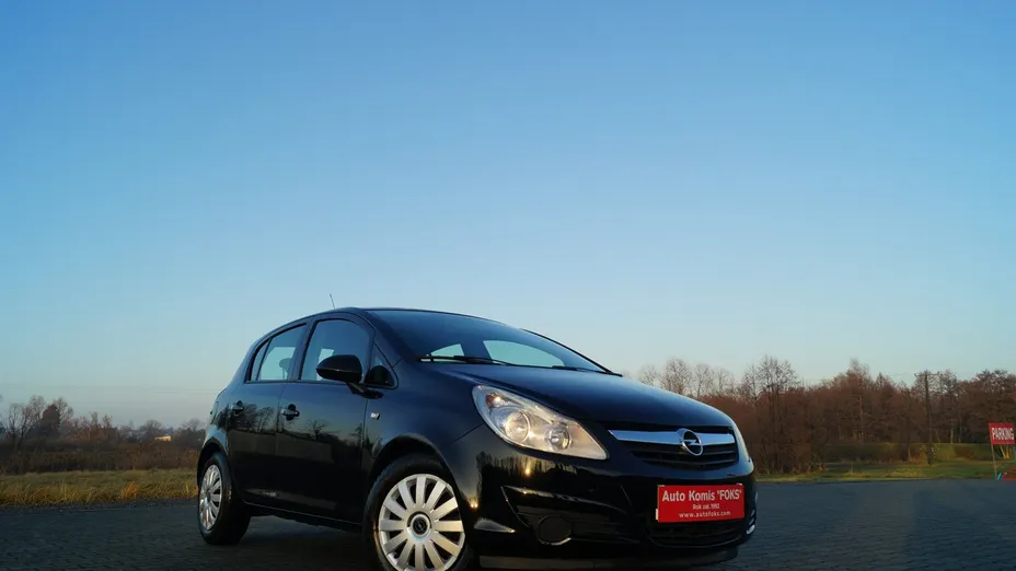 OPEL Corsa -