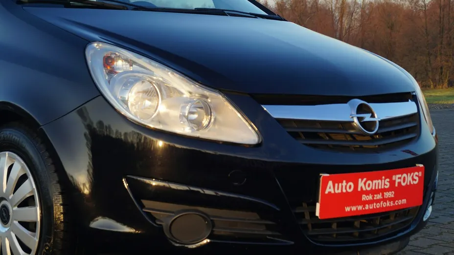 OPEL Corsa -