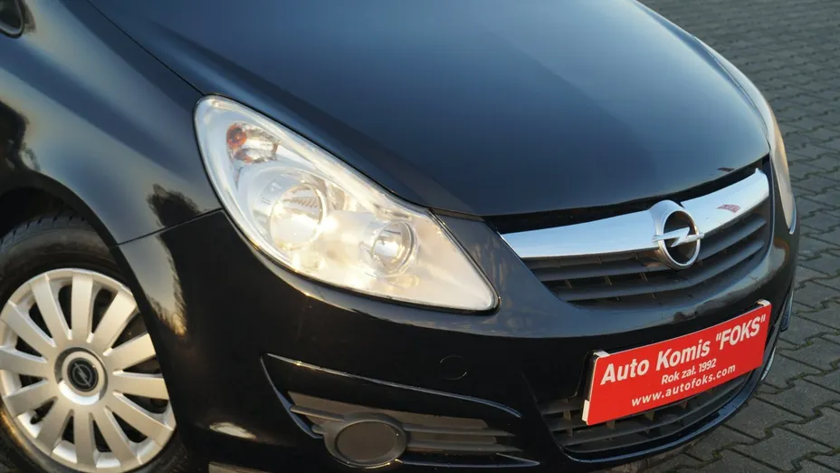 OPEL Corsa -