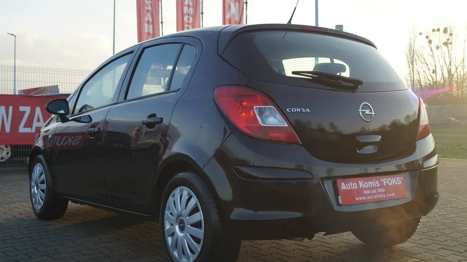 OPEL Corsa -
