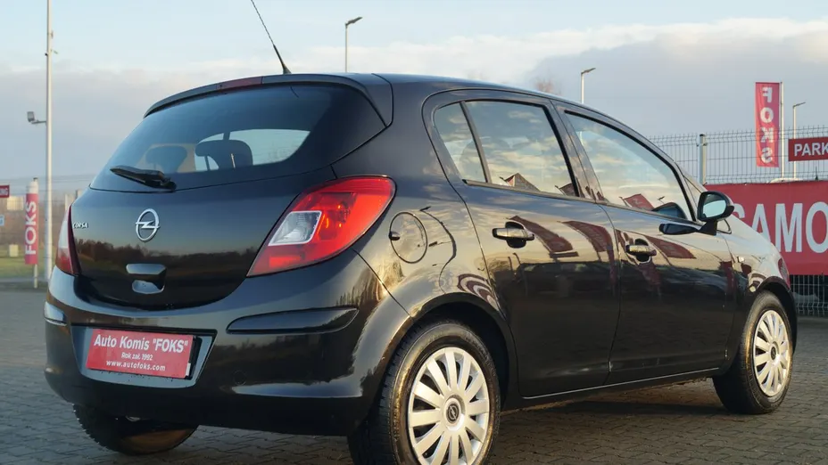 OPEL Corsa -