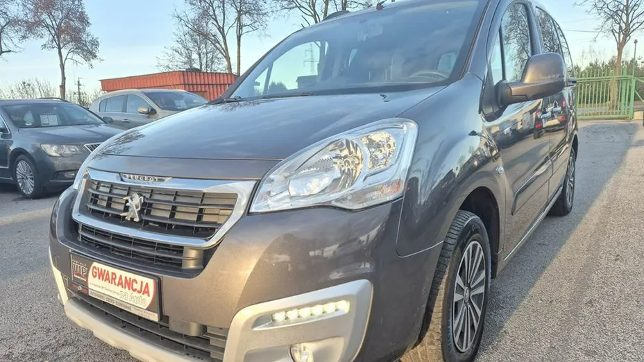PEUGEOT Partner -