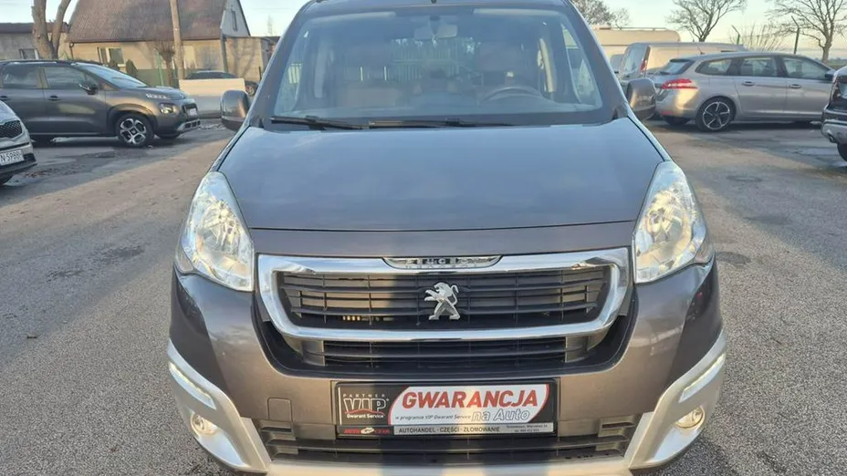 PEUGEOT Partner -