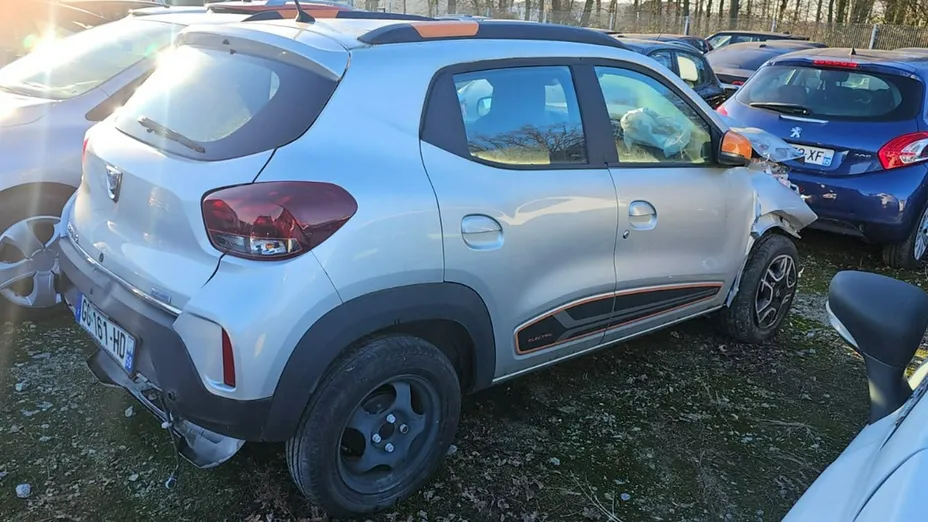 DACIA Spring -