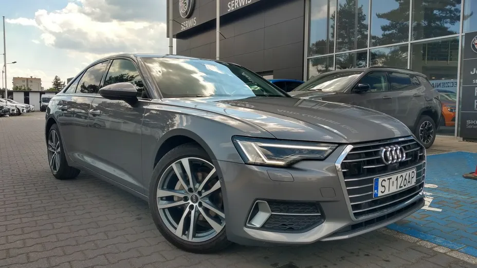 AUDI A6 -