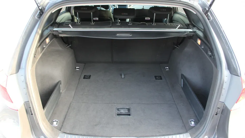 HYUNDAI i40 -