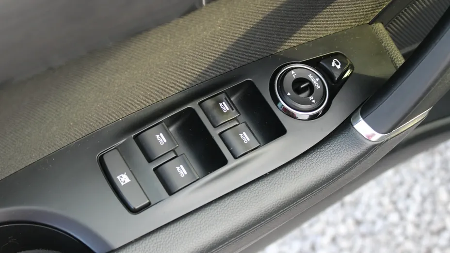 HYUNDAI i40 -