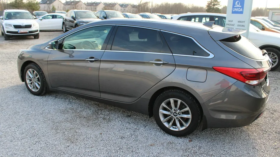HYUNDAI i40 -