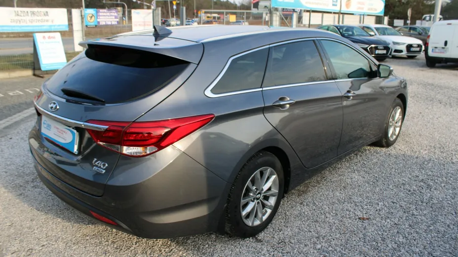 HYUNDAI i40 -
