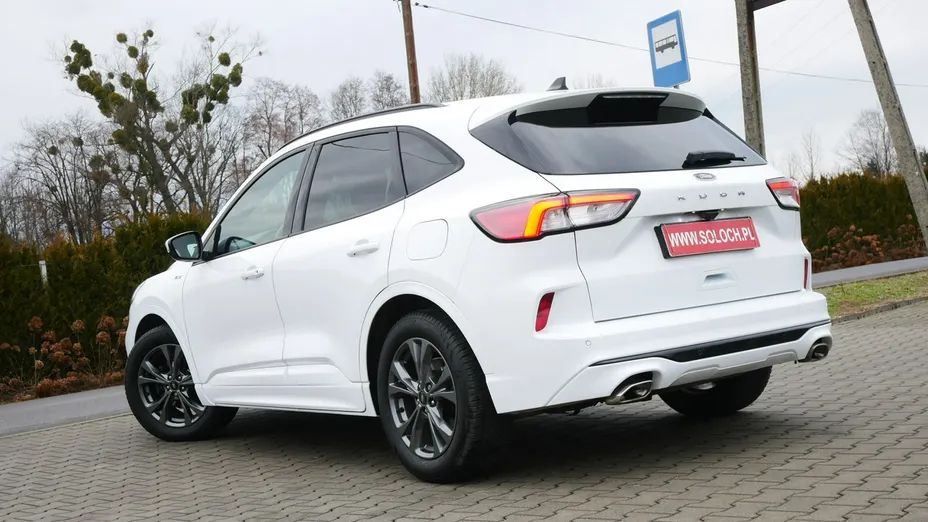 FORD Kuga -
