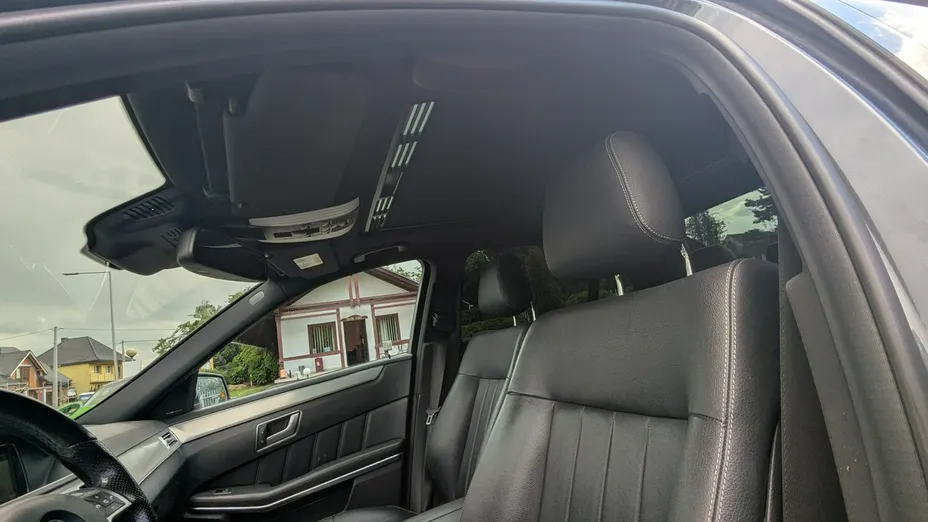 MERCEDES-BENZ E Klasa -