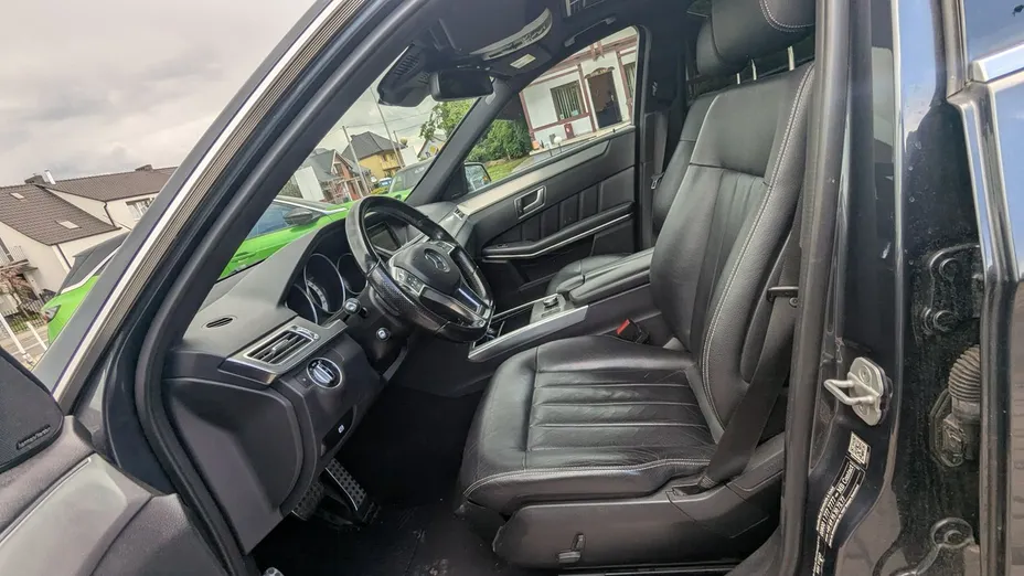 MERCEDES-BENZ E Klasa -