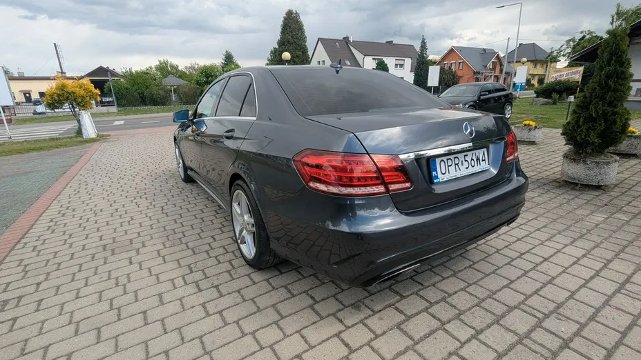 MERCEDES-BENZ E Klasa -