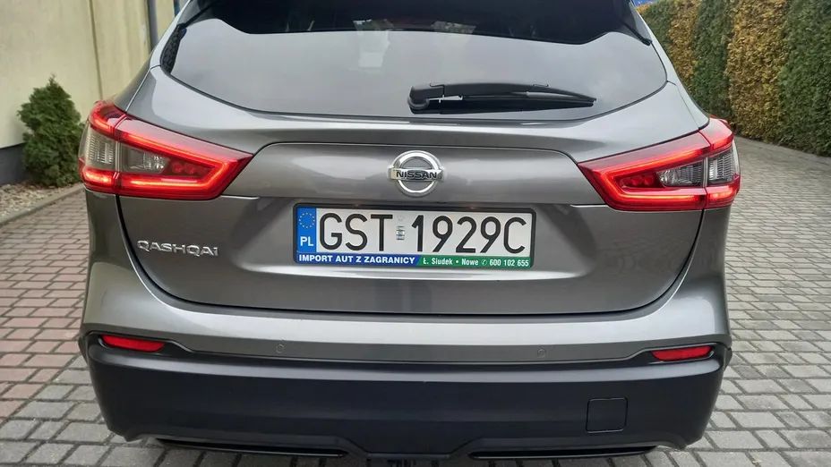 NISSAN Qashqai -
