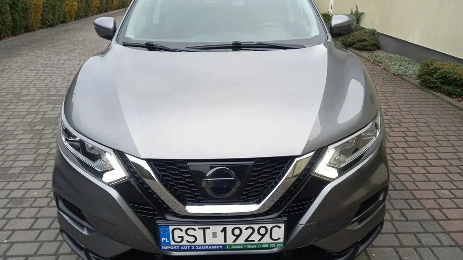 NISSAN Qashqai -