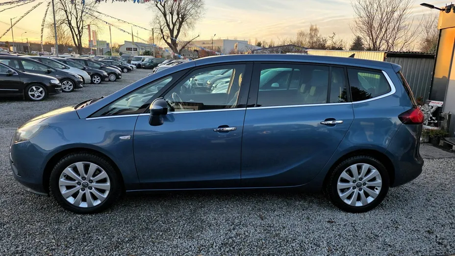 OPEL Zafira -