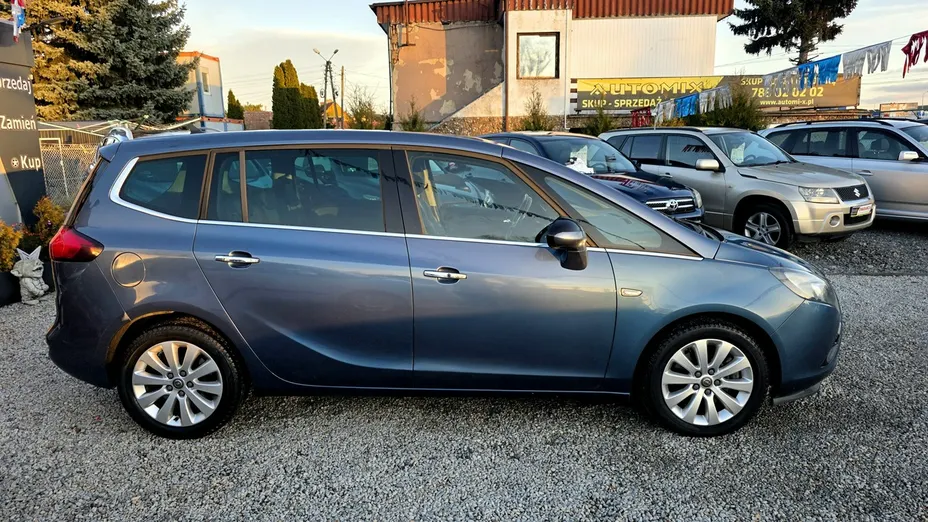 OPEL Zafira -