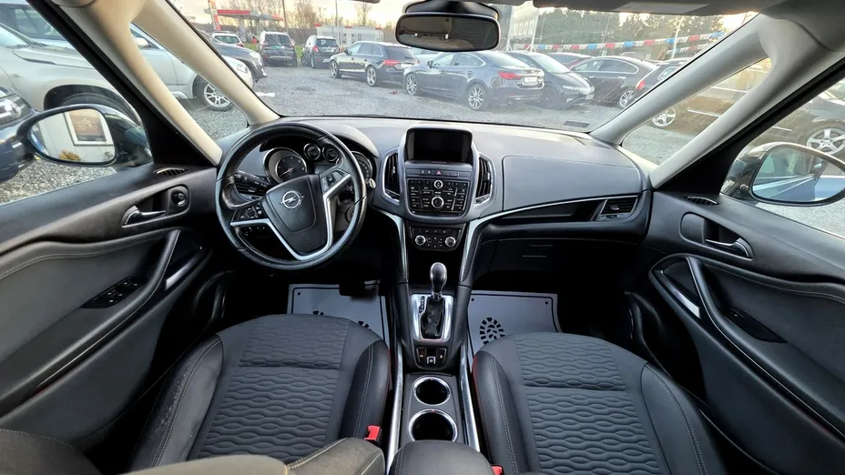 OPEL Zafira -