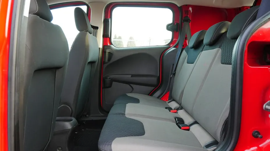 FORD Transit Courier -