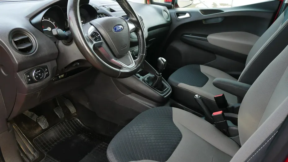 FORD Transit Courier -